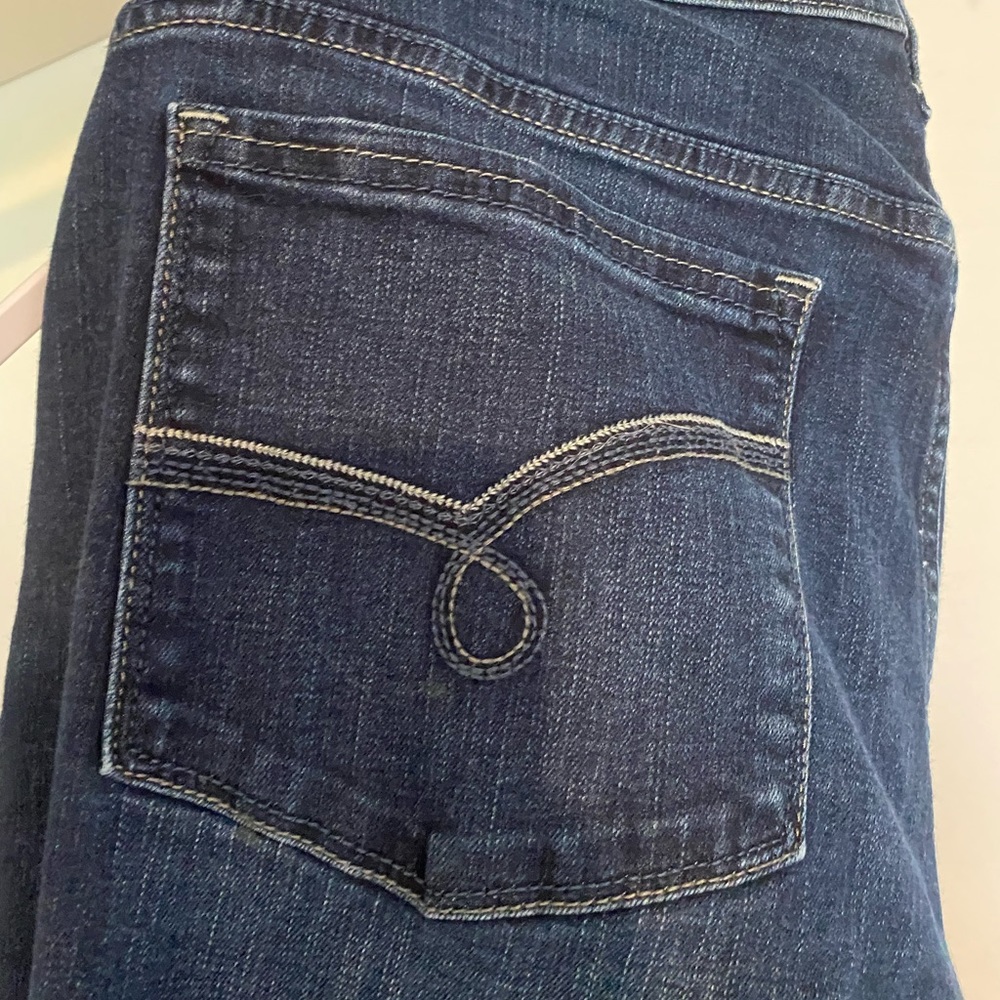 Midrise straight leg jean